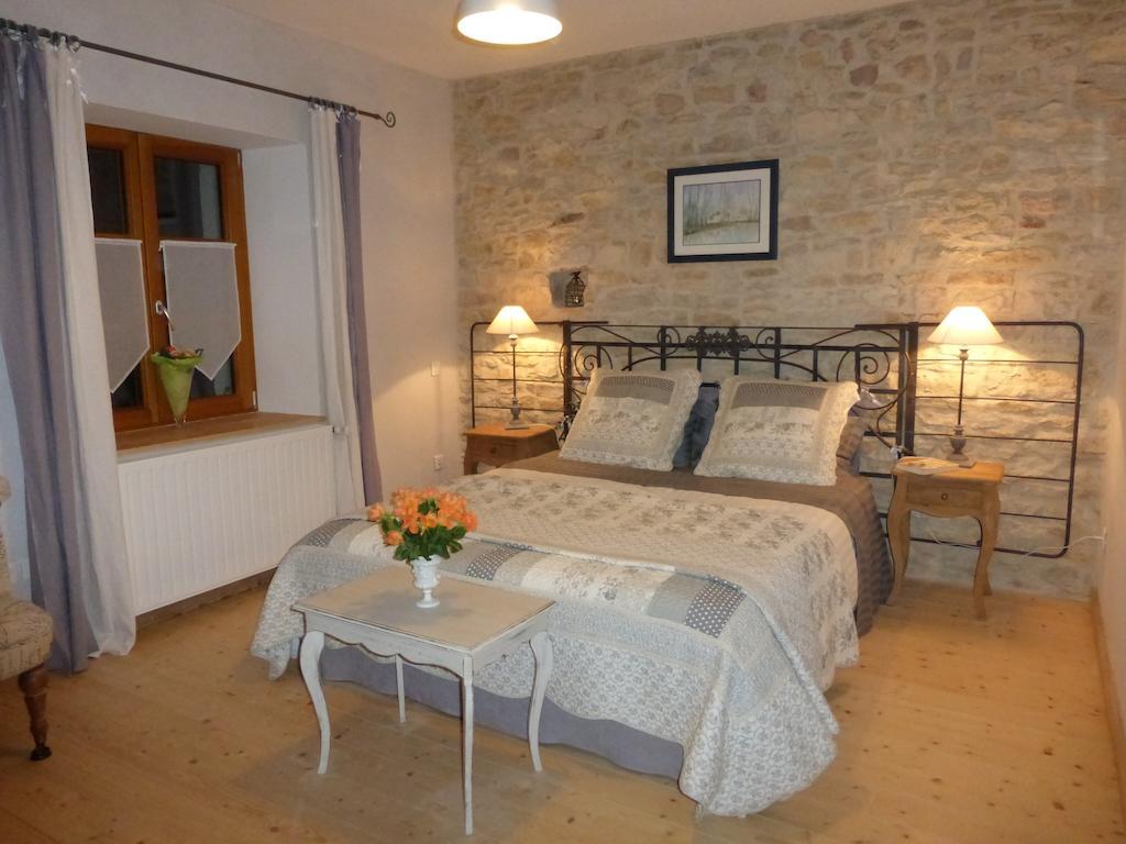 Chambres D'Hotes Bered Vuillemin Baume-les-Dames Exterior photo